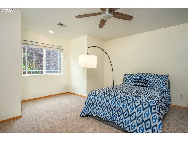 8211 Se 45TH Ave, Portland, OR 97206