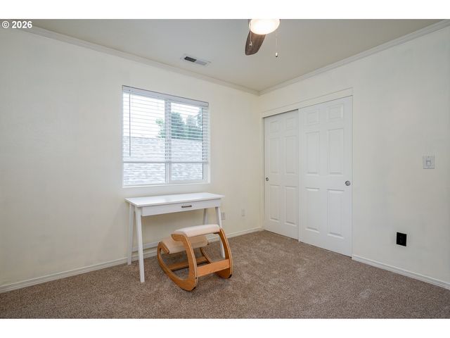 8211 Se 45TH Ave, Portland, OR 97206