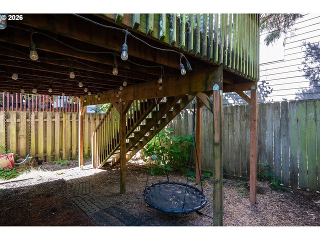 8211 Se 45TH Ave, Portland, OR 97206