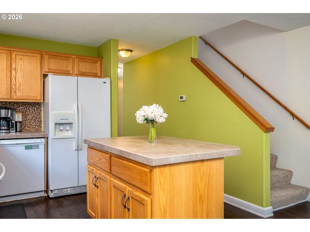 8211 Se 45TH Ave, Portland, OR 97206