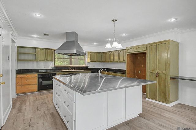 1420 Bayou Paul Ln, St Gabriel, LA 70776