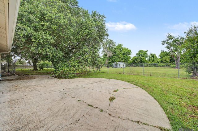 1420 Bayou Paul Ln, St Gabriel, LA 70776