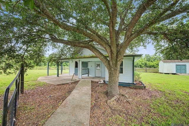 1420 Bayou Paul Ln, St Gabriel, LA 70776