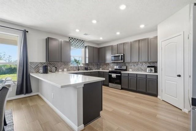 15334 Silver Breeze Lane, Houston, TX 77044