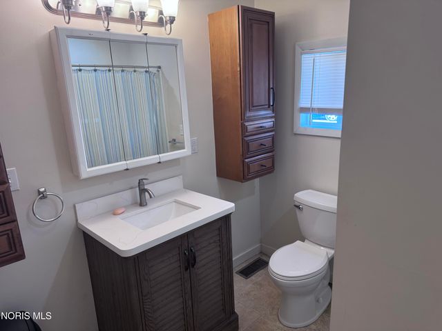 510 E Lehr Avenue, Ada, OH 45810