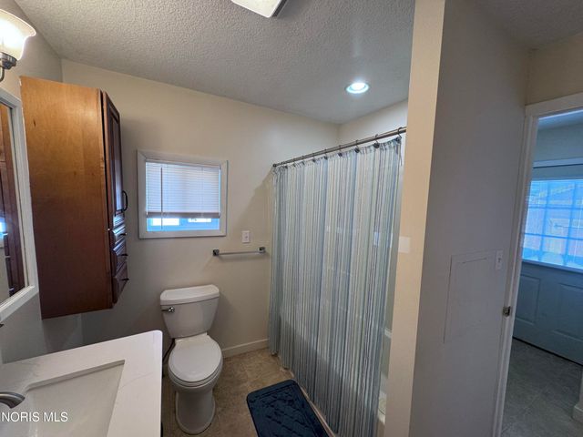 510 E Lehr Avenue, Ada, OH 45810