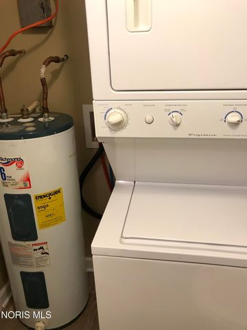 510 E Lehr Avenue, Ada, OH 45810