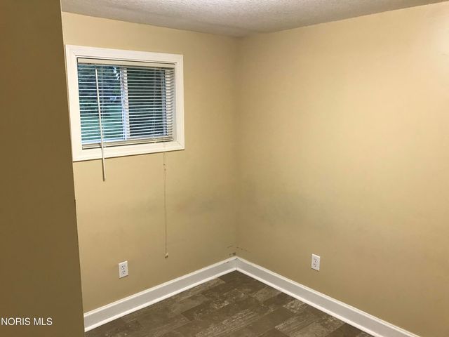 510 E Lehr Avenue, Ada, OH 45810