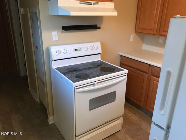 510 E Lehr Avenue, Ada, OH 45810