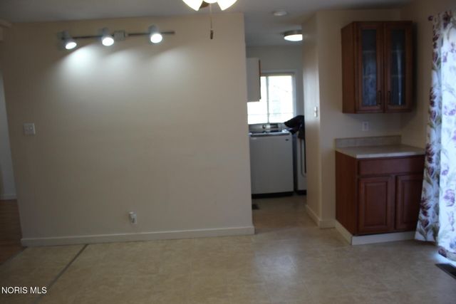 510 E Lehr Avenue, Ada, OH 45810