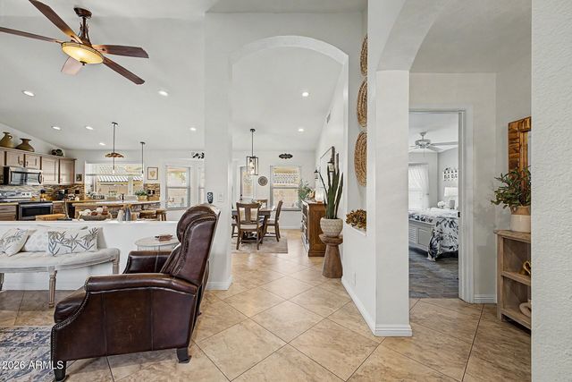 9117 W TONTO Lane, Peoria, AZ 85382