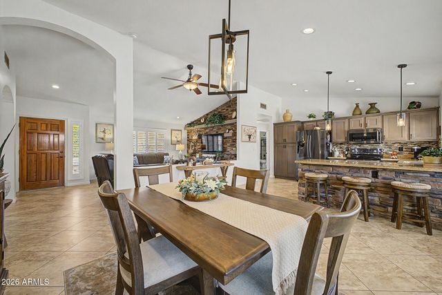 9117 W TONTO Lane, Peoria, AZ 85382