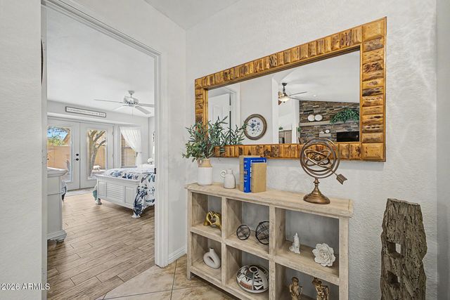 9117 W TONTO Lane, Peoria, AZ 85382