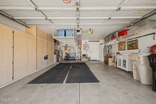 9117 W TONTO Lane, Peoria, AZ 85382