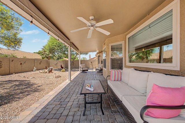 9117 W TONTO Lane, Peoria, AZ 85382
