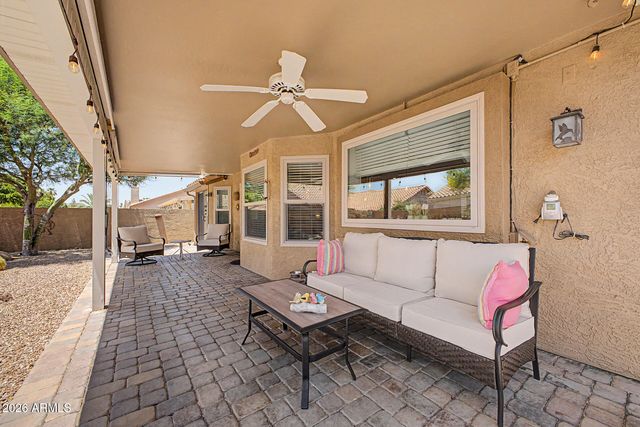 9117 W TONTO Lane, Peoria, AZ 85382