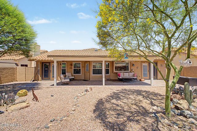 9117 W TONTO Lane, Peoria, AZ 85382