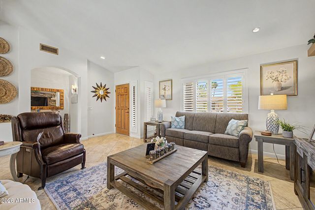 9117 W TONTO Lane, Peoria, AZ 85382