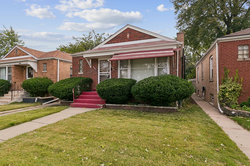 12613 S Throop Street, Calumet Park, IL 60827 — photo 2
