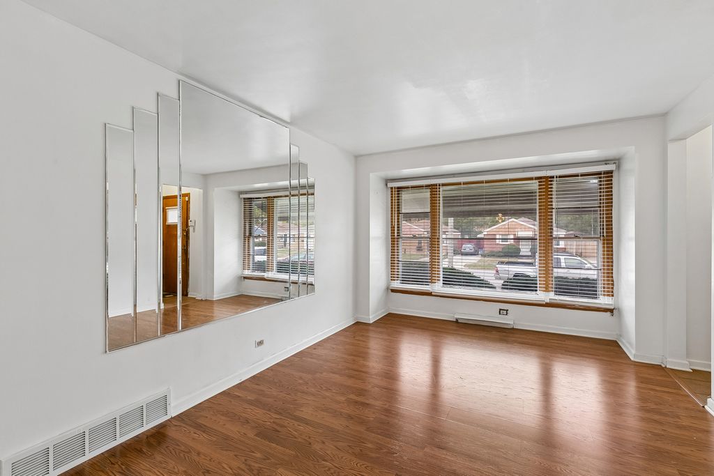 12613 S Throop Street, Calumet Park, IL 60827 — photo 3