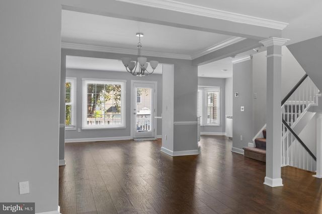 7439 HEATHERFIELD LN, Alexandria, VA 22315