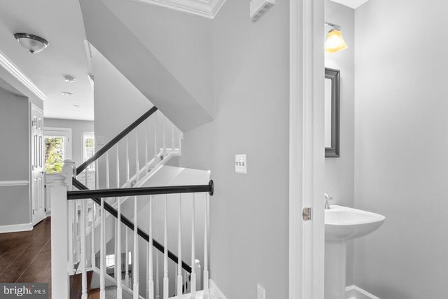 7439 HEATHERFIELD LN, Alexandria, VA 22315
