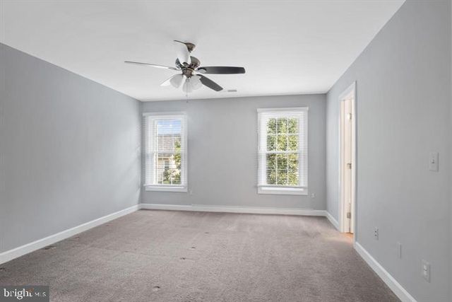 7439 HEATHERFIELD LN, Alexandria, VA 22315