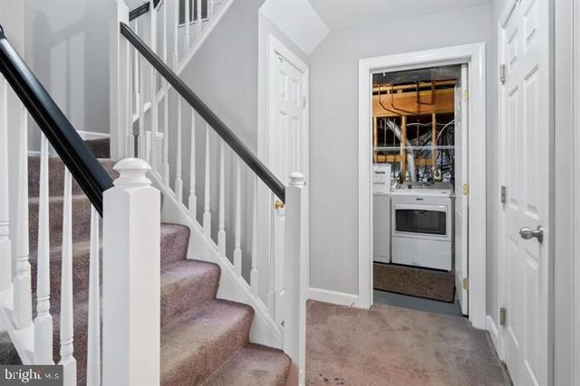7439 HEATHERFIELD LN, Alexandria, VA 22315