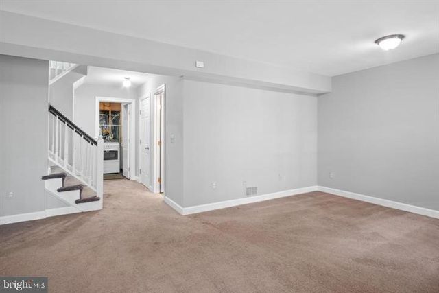 7439 HEATHERFIELD LN, Alexandria, VA 22315