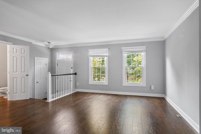 7439 HEATHERFIELD LN, Alexandria, VA 22315