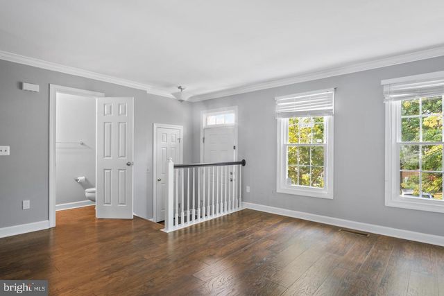 7439 HEATHERFIELD LN, Alexandria, VA 22315