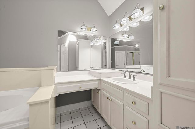 42321 La Hwy 30, Gonzales, LA 70737