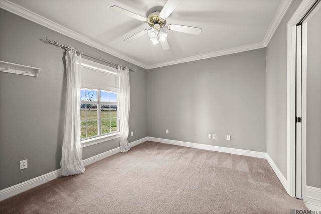 42321 La Hwy 30, Gonzales, LA 70737