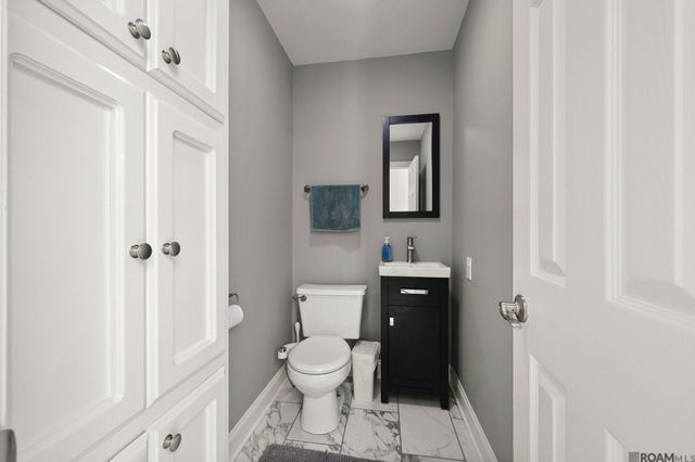 42321 La Hwy 30, Gonzales, LA 70737