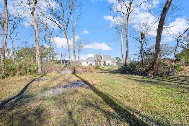 42321 La Hwy 30, Gonzales, LA 70737