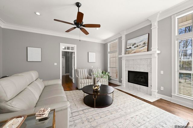 42321 La Hwy 30, Gonzales, LA 70737