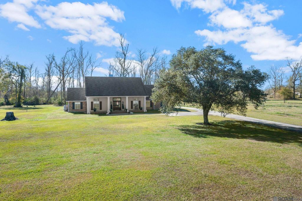 42321 La Hwy 30, Gonzales, LA 70737