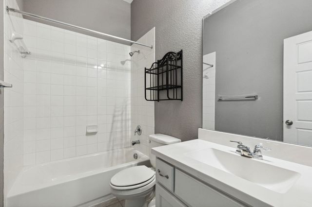 1305 E Swan Trail, Argyle, TX 76226