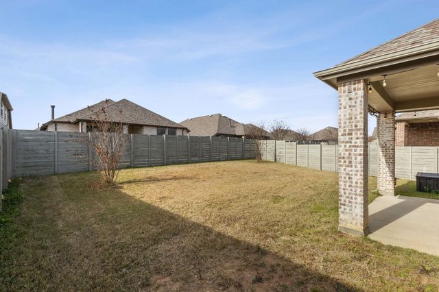1305 E Swan Trail, Argyle, TX 76226