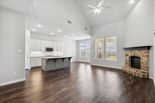 1305 E Swan Trail, Argyle, TX 76226