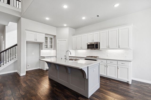 1305 E Swan Trail, Argyle, TX 76226