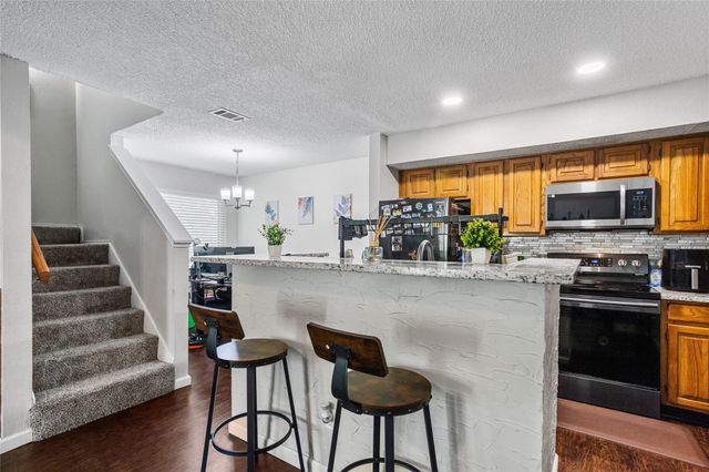 2314 Bamboo Drive I203, Arlington, TX 76006