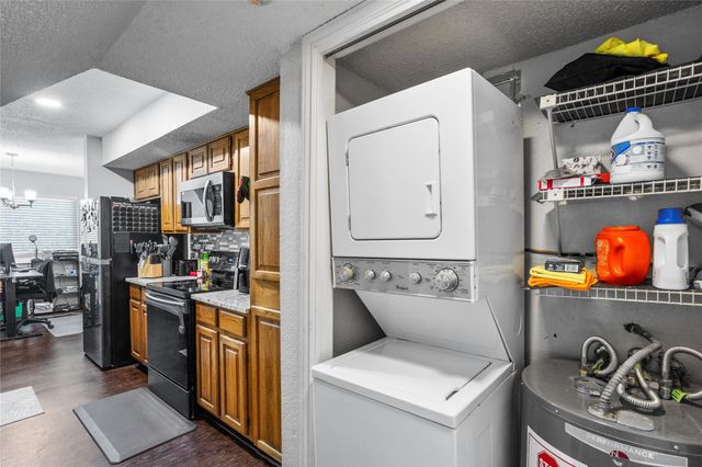 2314 Bamboo Drive I203, Arlington, TX 76006