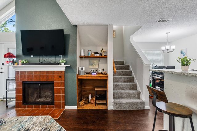 2314 Bamboo Drive I203, Arlington, TX 76006