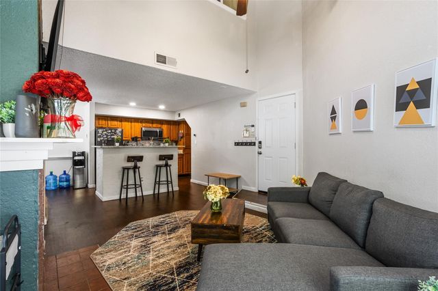 2314 Bamboo Drive I203, Arlington, TX 76006