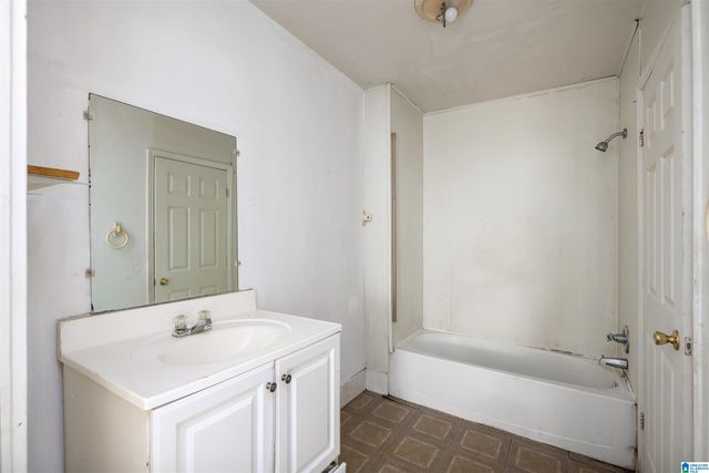 1216 WAVERLY STREET, Tarrant, AL 35217