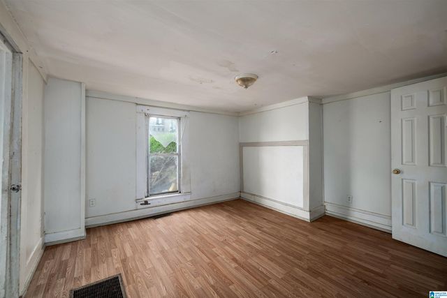 1216 WAVERLY STREET, Tarrant, AL 35217