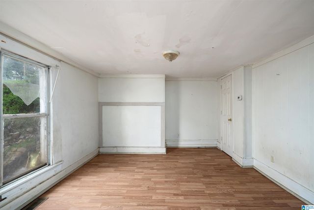 1216 WAVERLY STREET, Tarrant, AL 35217