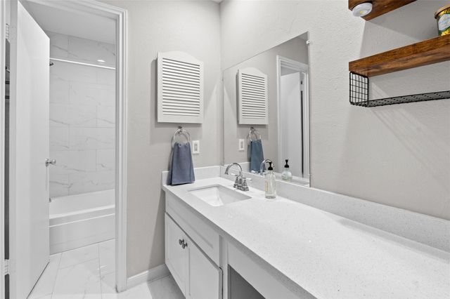 10327 Gladewood Drive, Houston, TX 77041