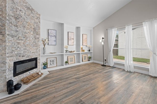 10327 Gladewood Drive, Houston, TX 77041